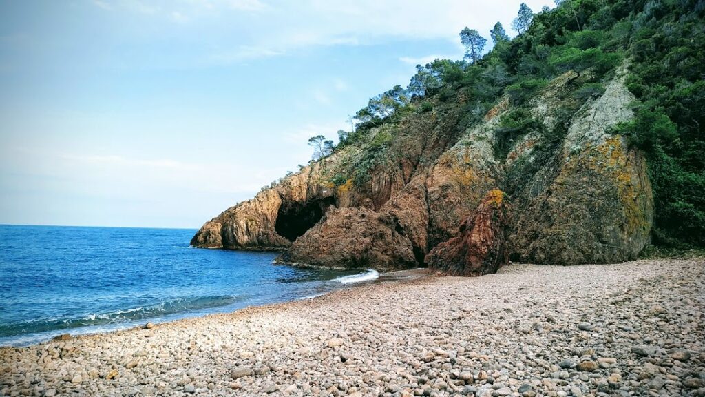 beaches on French Riviera
