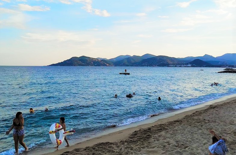 sandy beach
